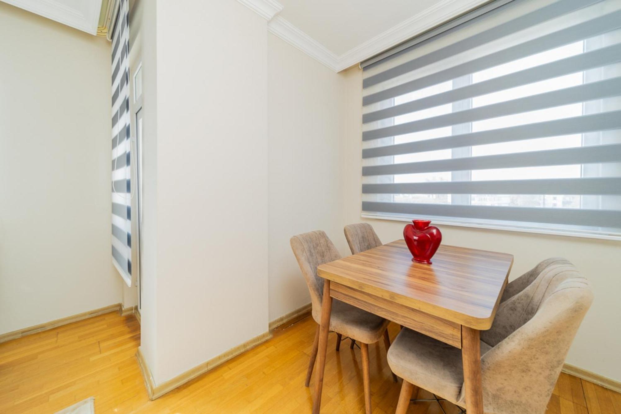 Central Flat W Balcony 10 Min To Hadrian Gates Daire Antalya